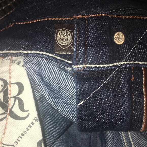 Rock & Republic Size 30 Dark Denim Blue Jeans with Rhinestones. - Picture 12 of 14